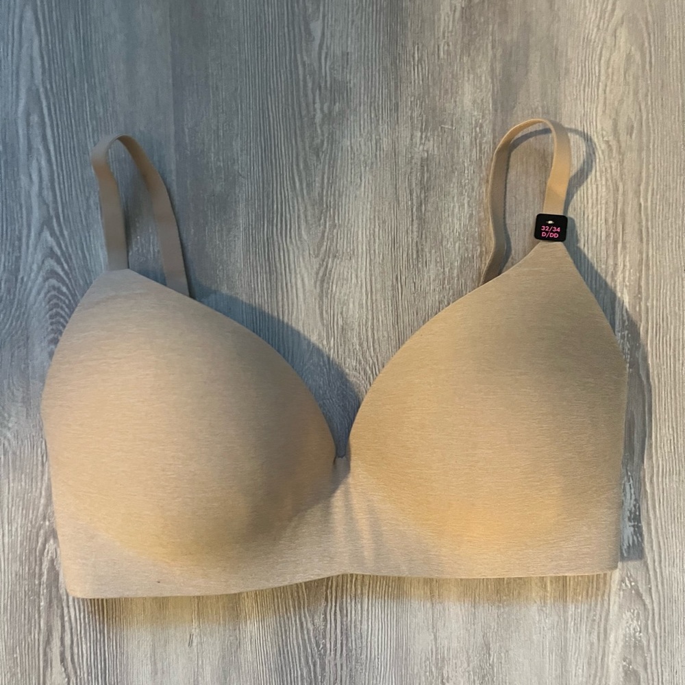 NWT La senza wireless nude bra 32D/34DD